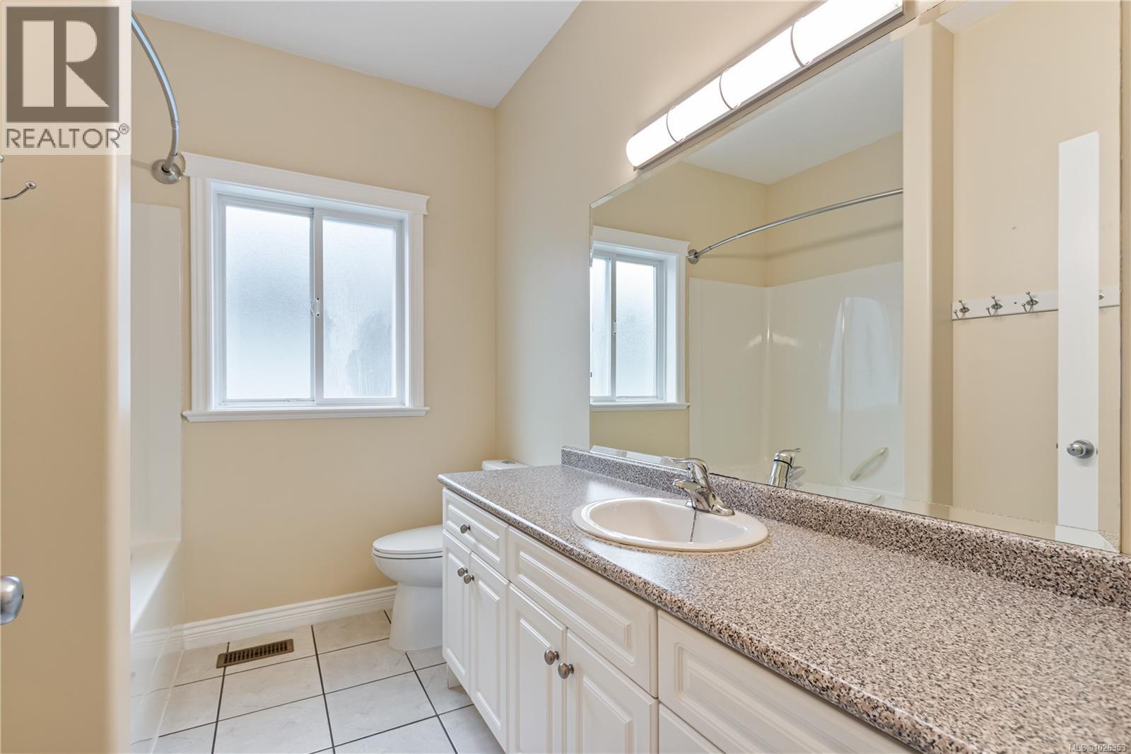 6088 McGirr Rd, Nanaimo