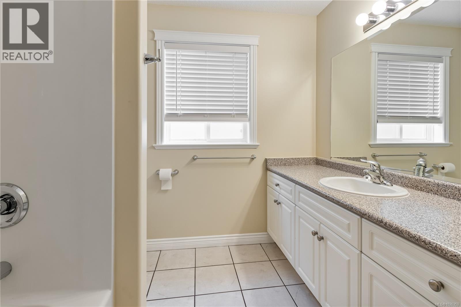 6088 McGirr Rd, Nanaimo