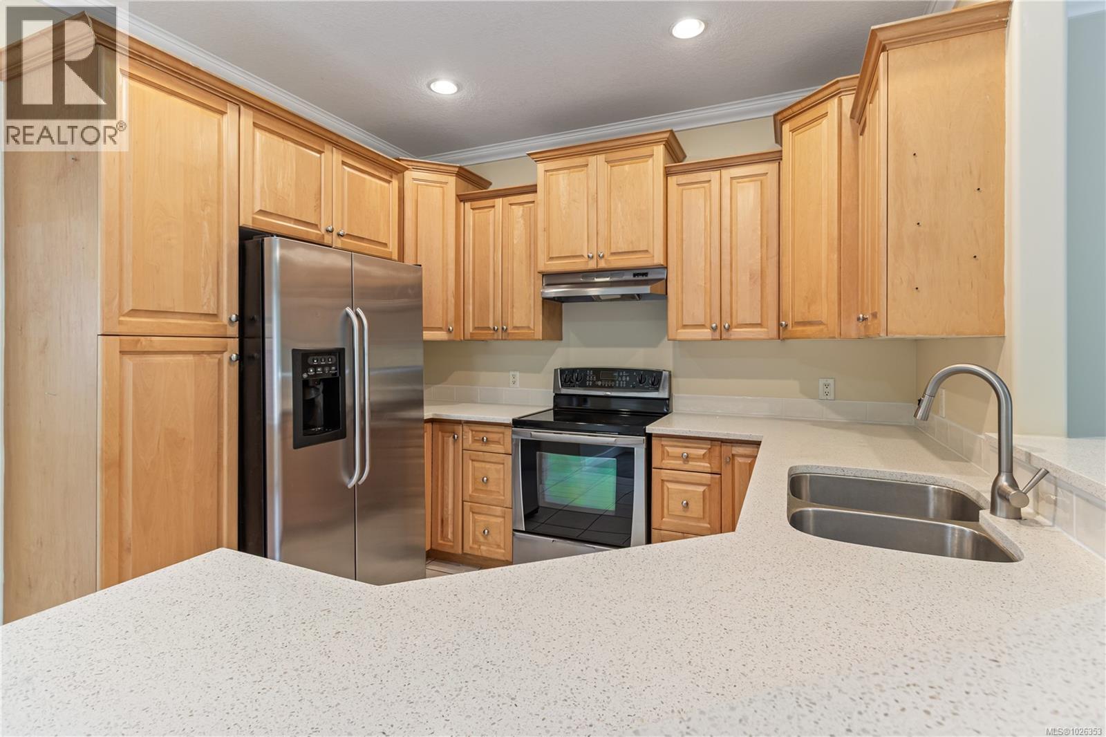 6088 McGirr Rd, Nanaimo