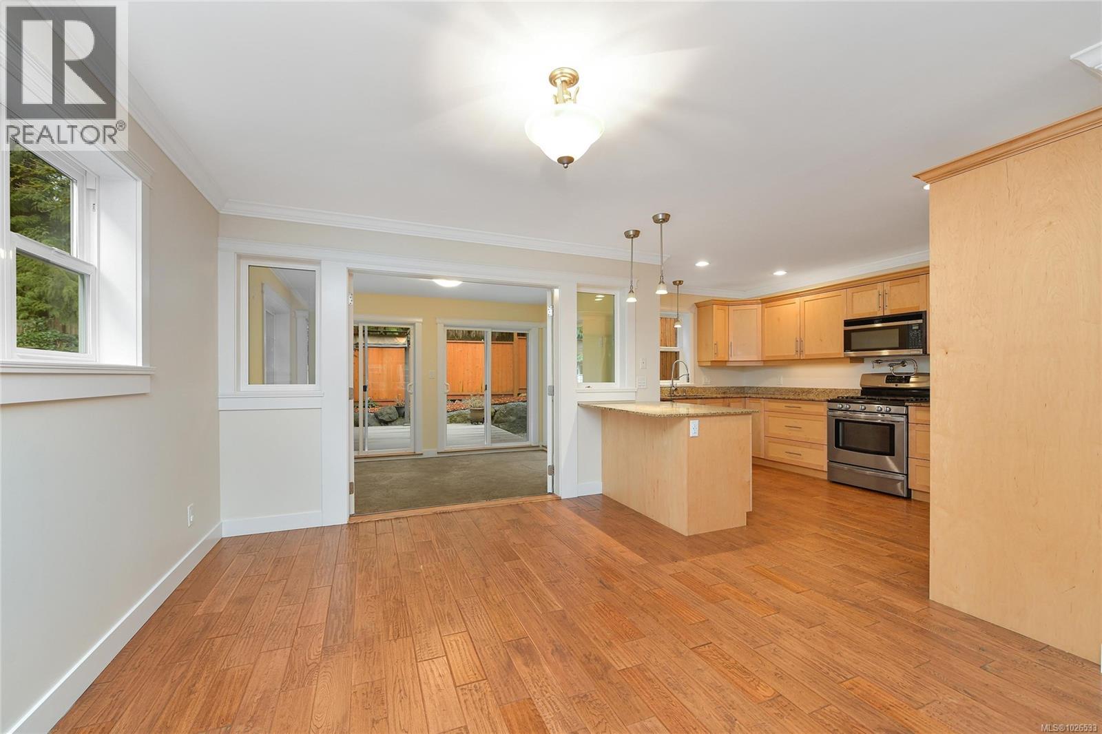 3315 Myles Mansell Rd, Langford