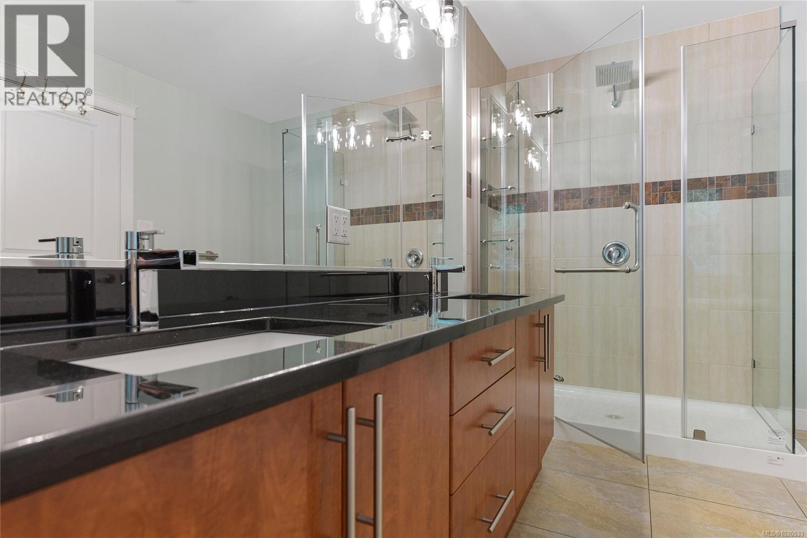 3315 Myles Mansell Rd, Langford