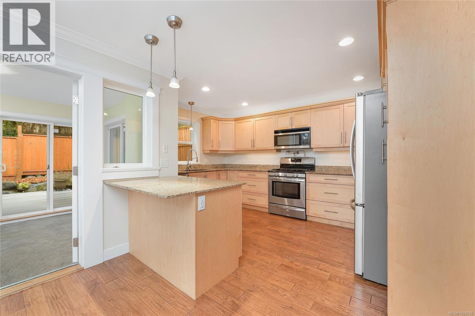 3315 Myles Mansell Rd, Langford