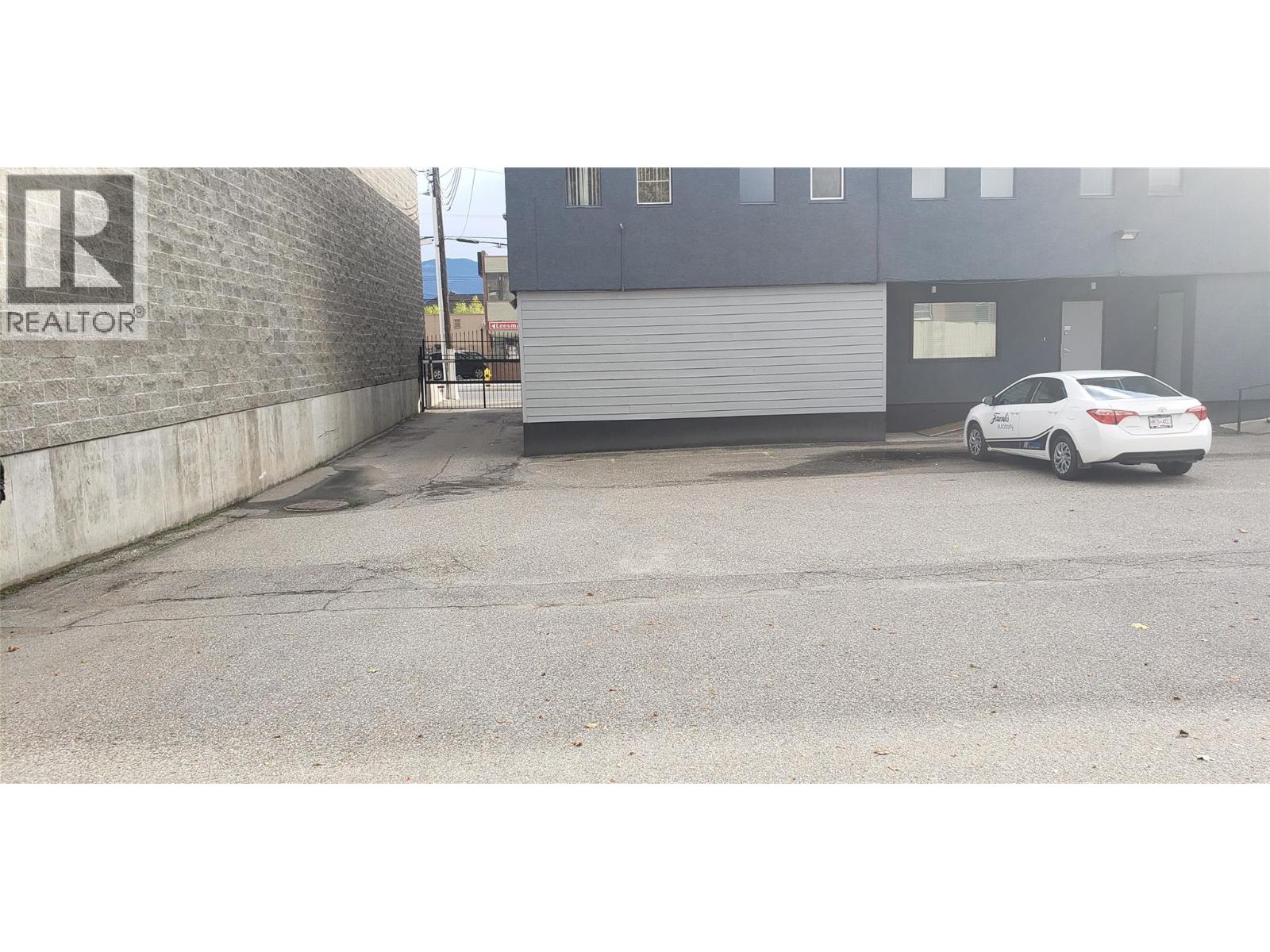 3307 32 Avenue Unit# 200, Vernon