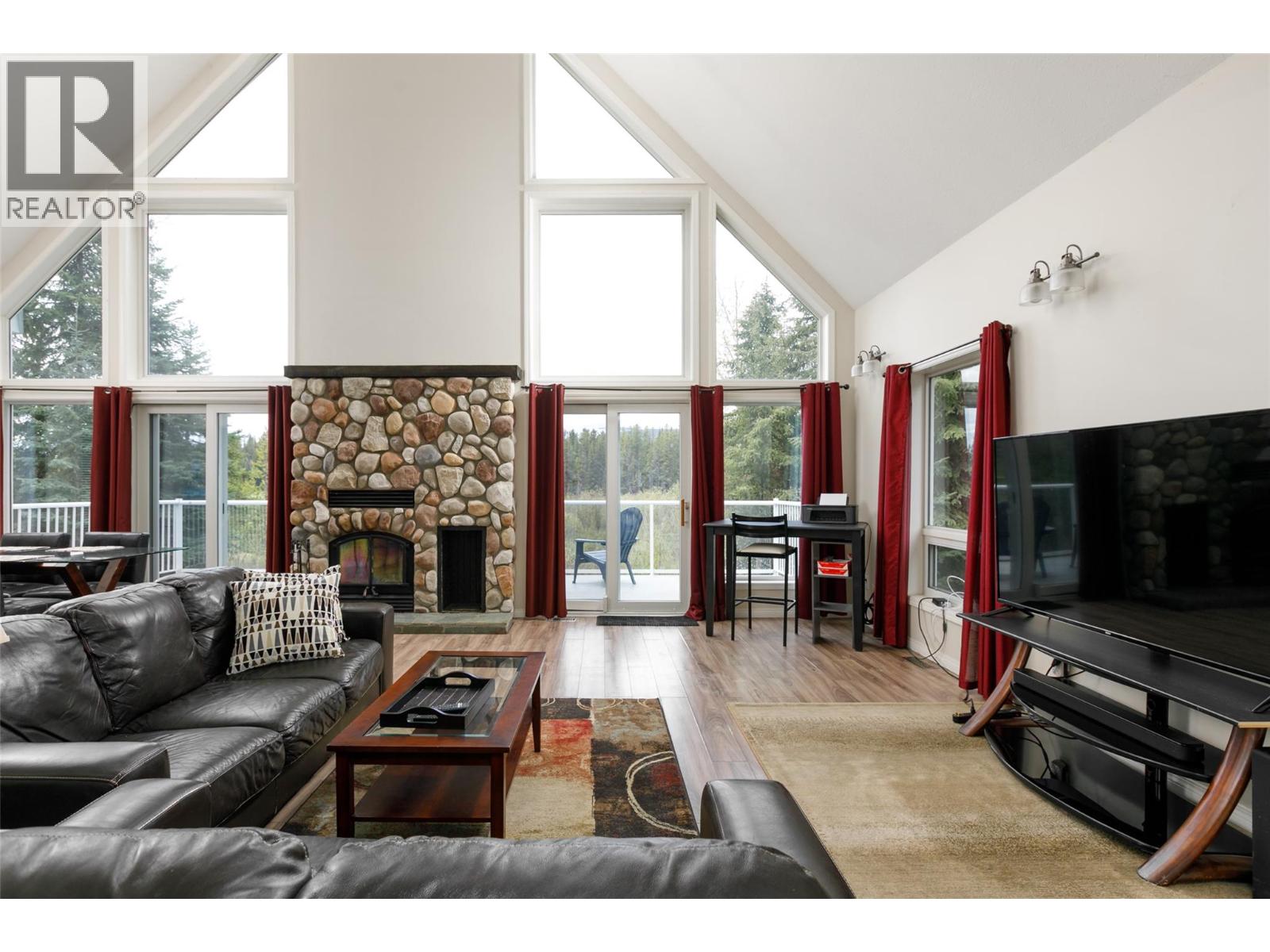 9315 Paradise Road, Kelowna