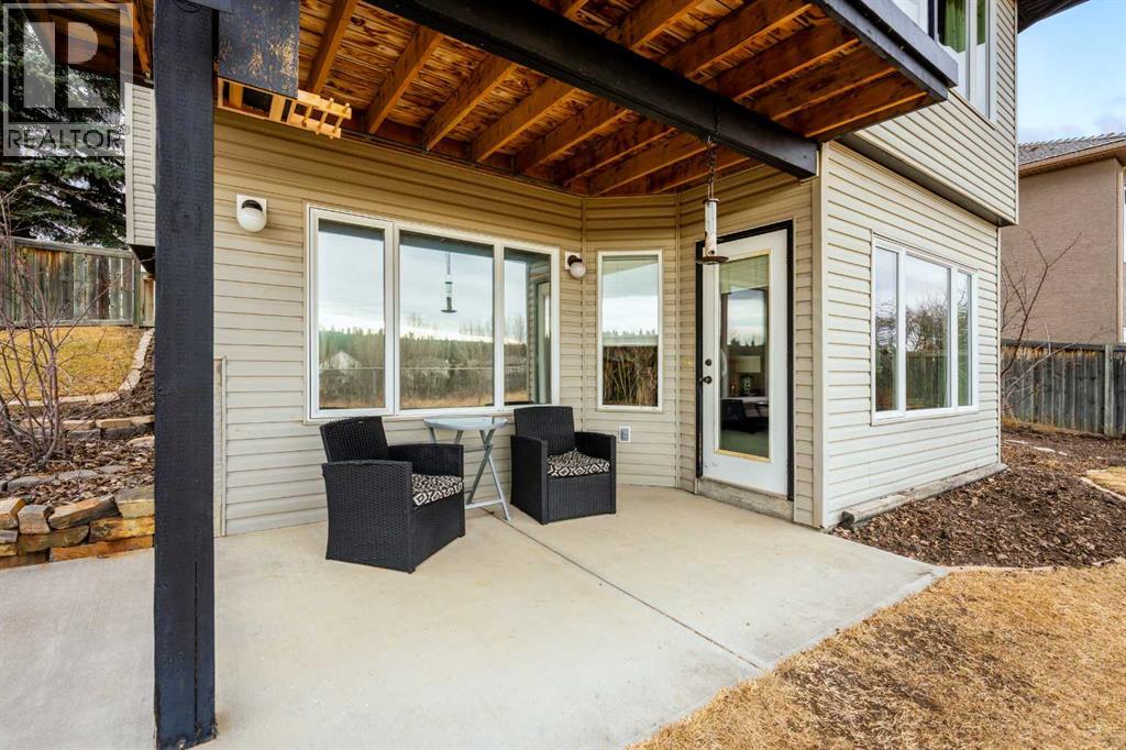 128 West Terrace Crescent, Cochrane