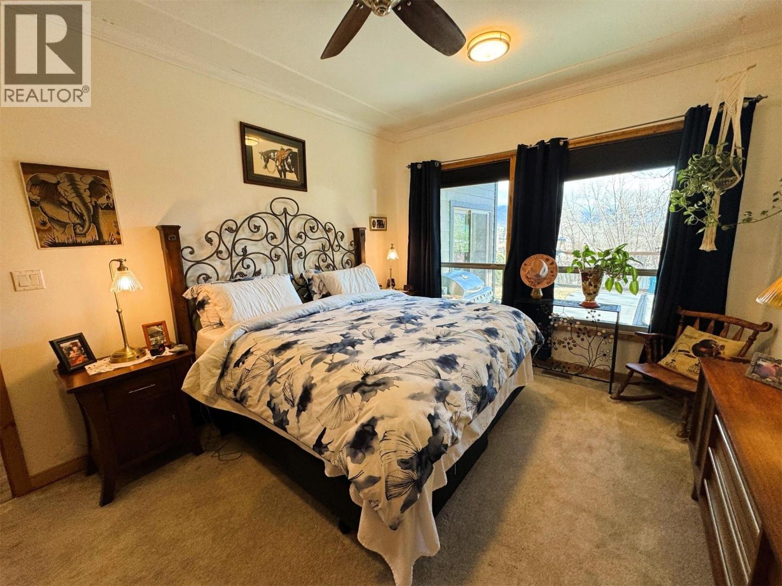 2200 Almond Gardens Road E, Grand Forks