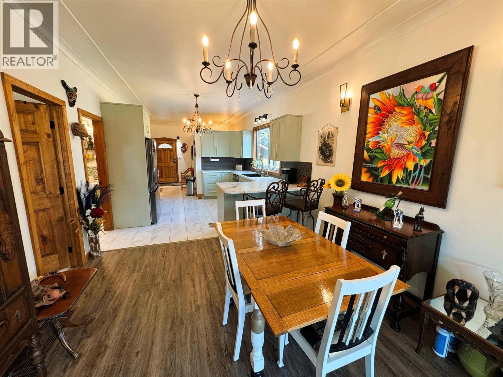 2200 Almond Gardens Road E, Grand Forks