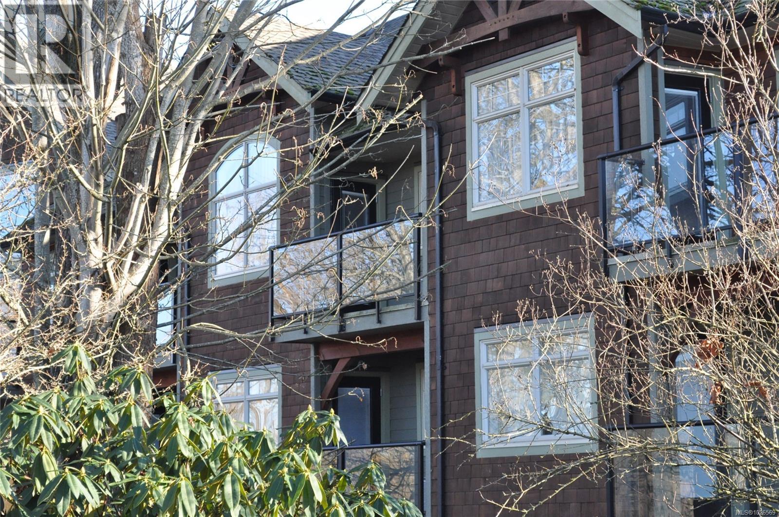 204D 1800 Riverside Lane, Courtenay