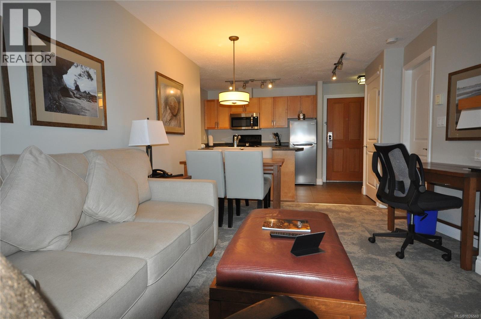 204D 1800 Riverside Lane, Courtenay