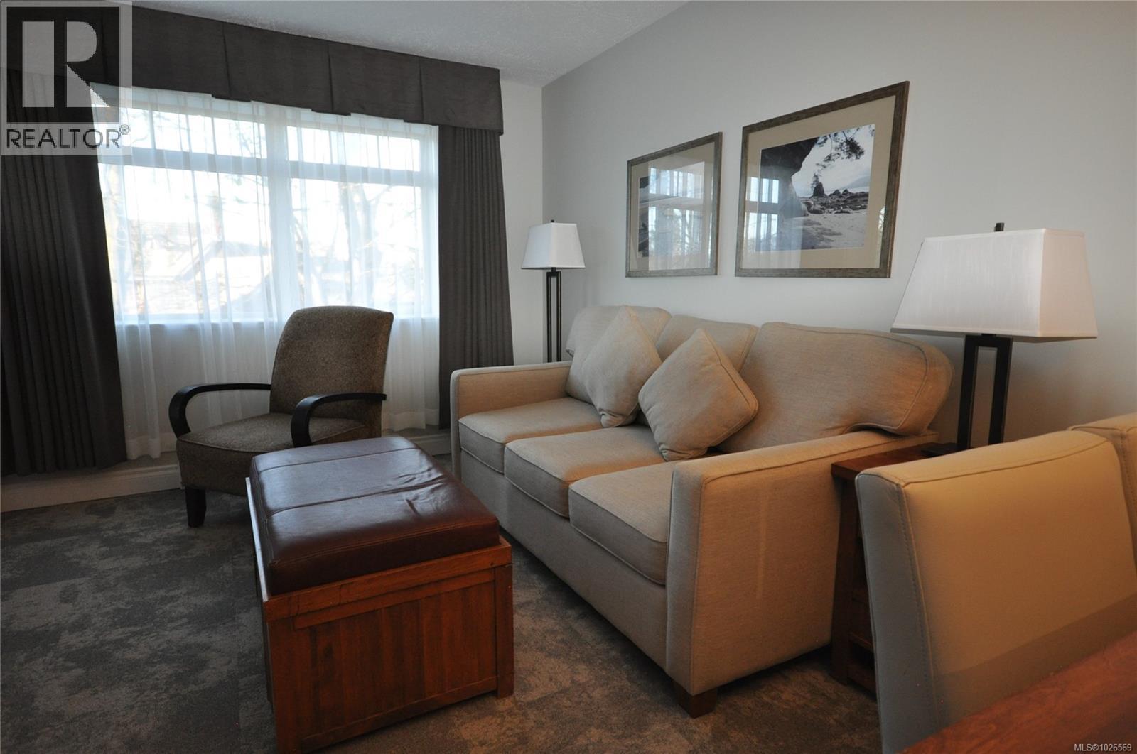 204D 1800 Riverside Lane, Courtenay