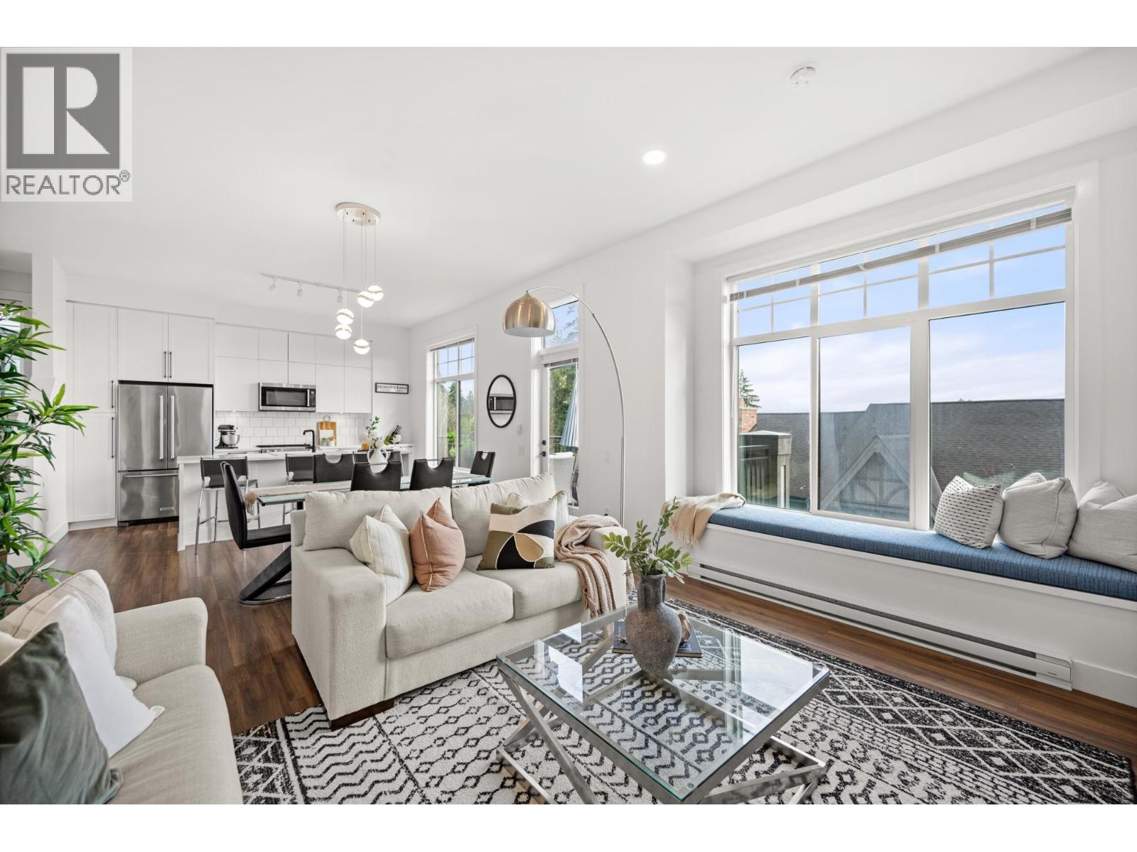 16 3552 VICTORIA DRIVE, Coquitlam