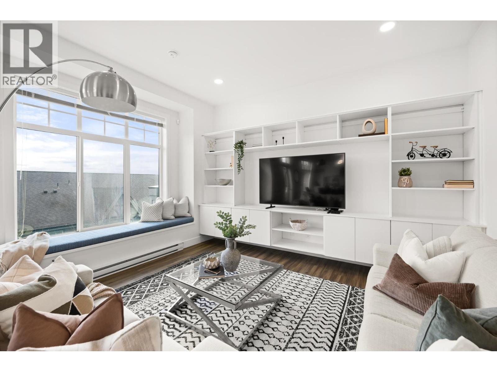 16 3552 VICTORIA DRIVE, Coquitlam