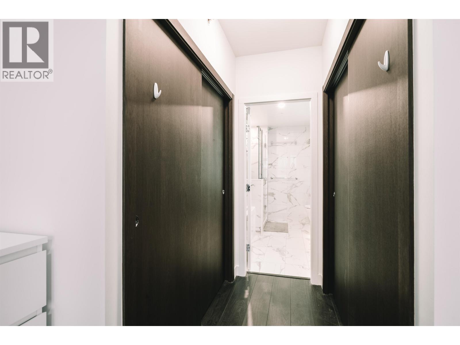 1608 6398 SILVER AVENUE, Burnaby