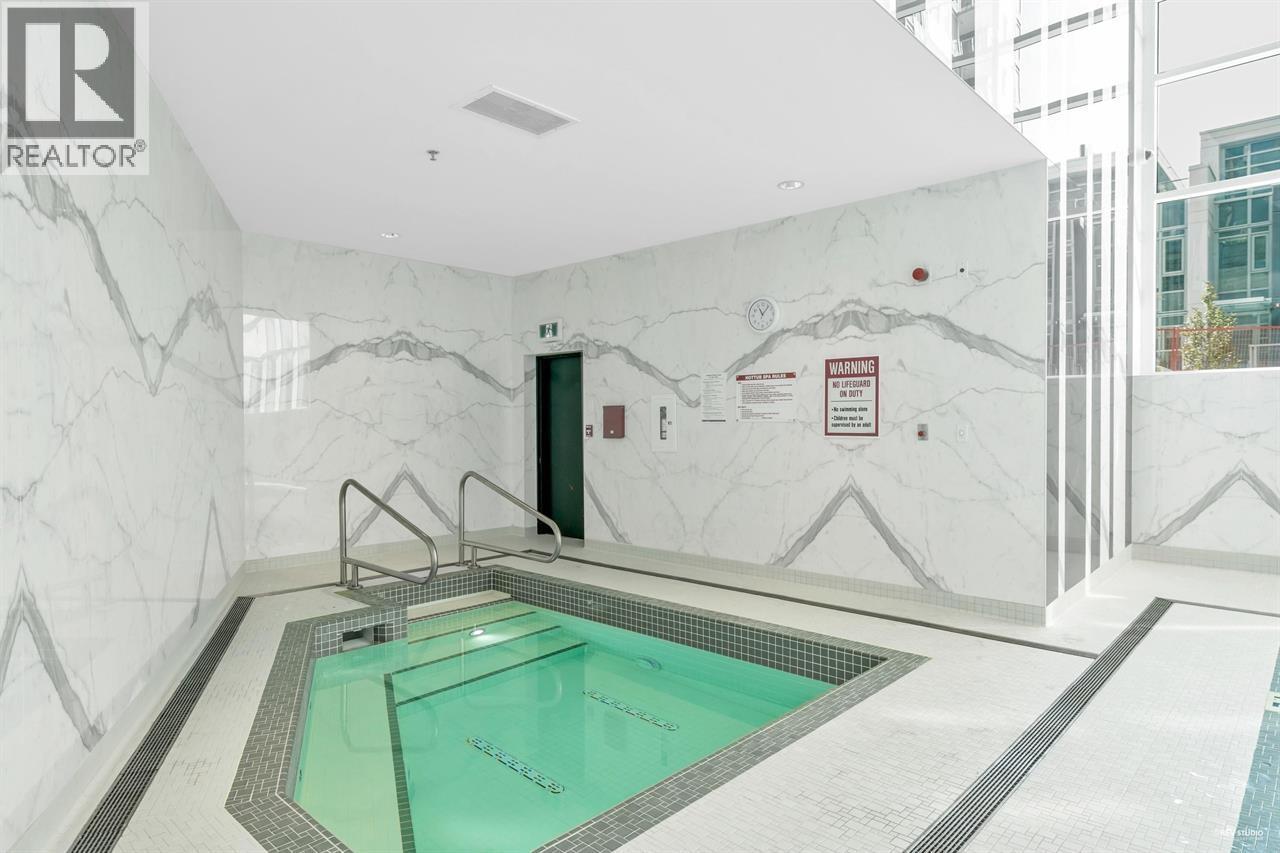 1608 6398 SILVER AVENUE, Burnaby