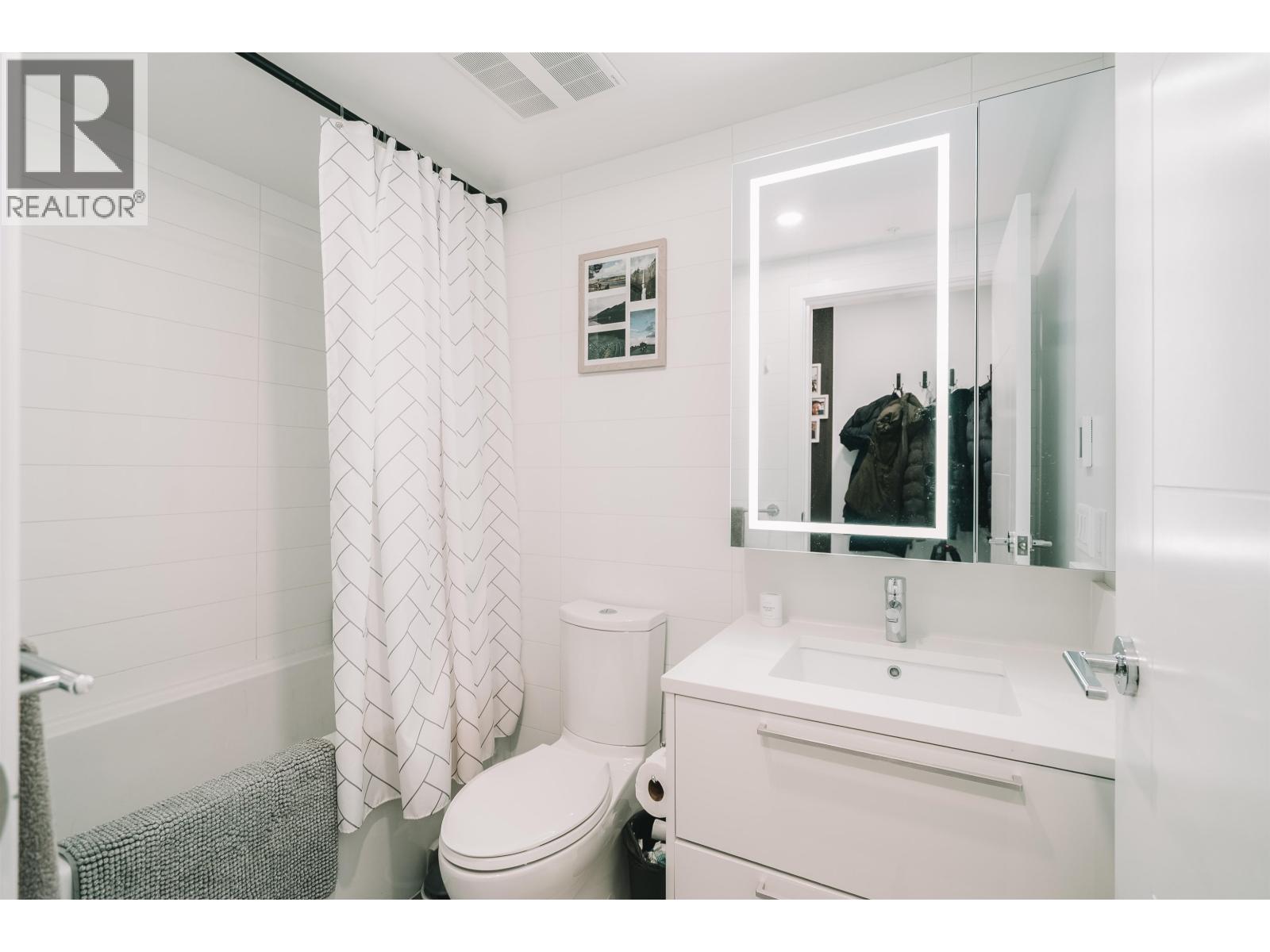 1608 6398 SILVER AVENUE, Burnaby