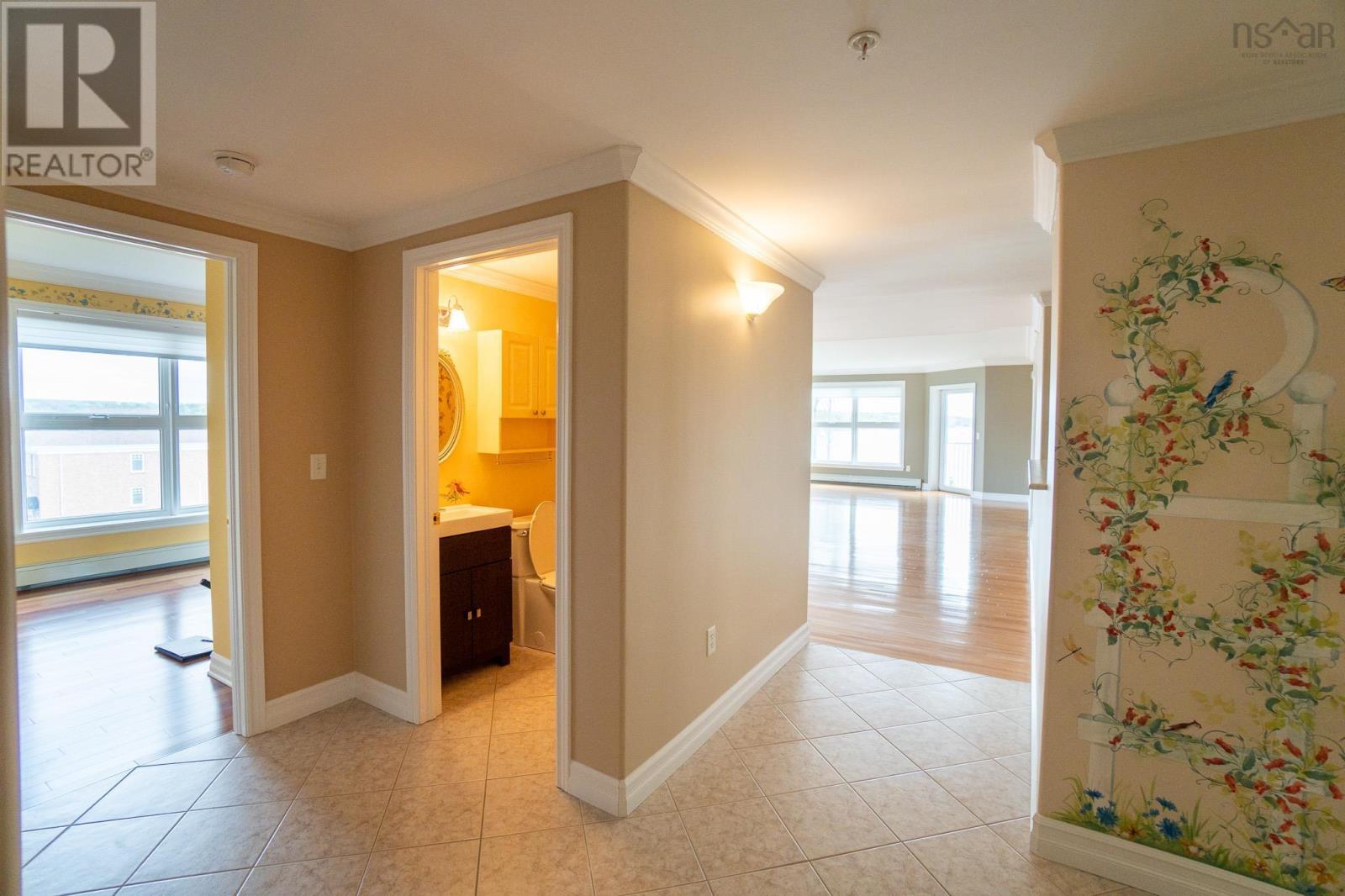 Property 38 of 44 of 303 99 Waterfront Drive