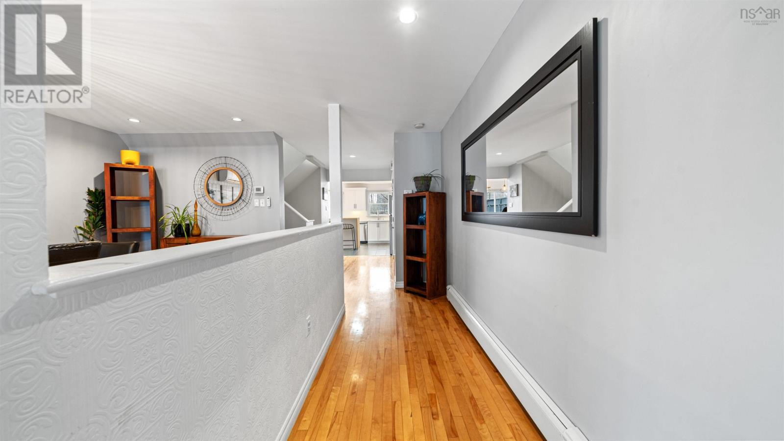 Property 23 of 44 of 45 Melrose Avenue