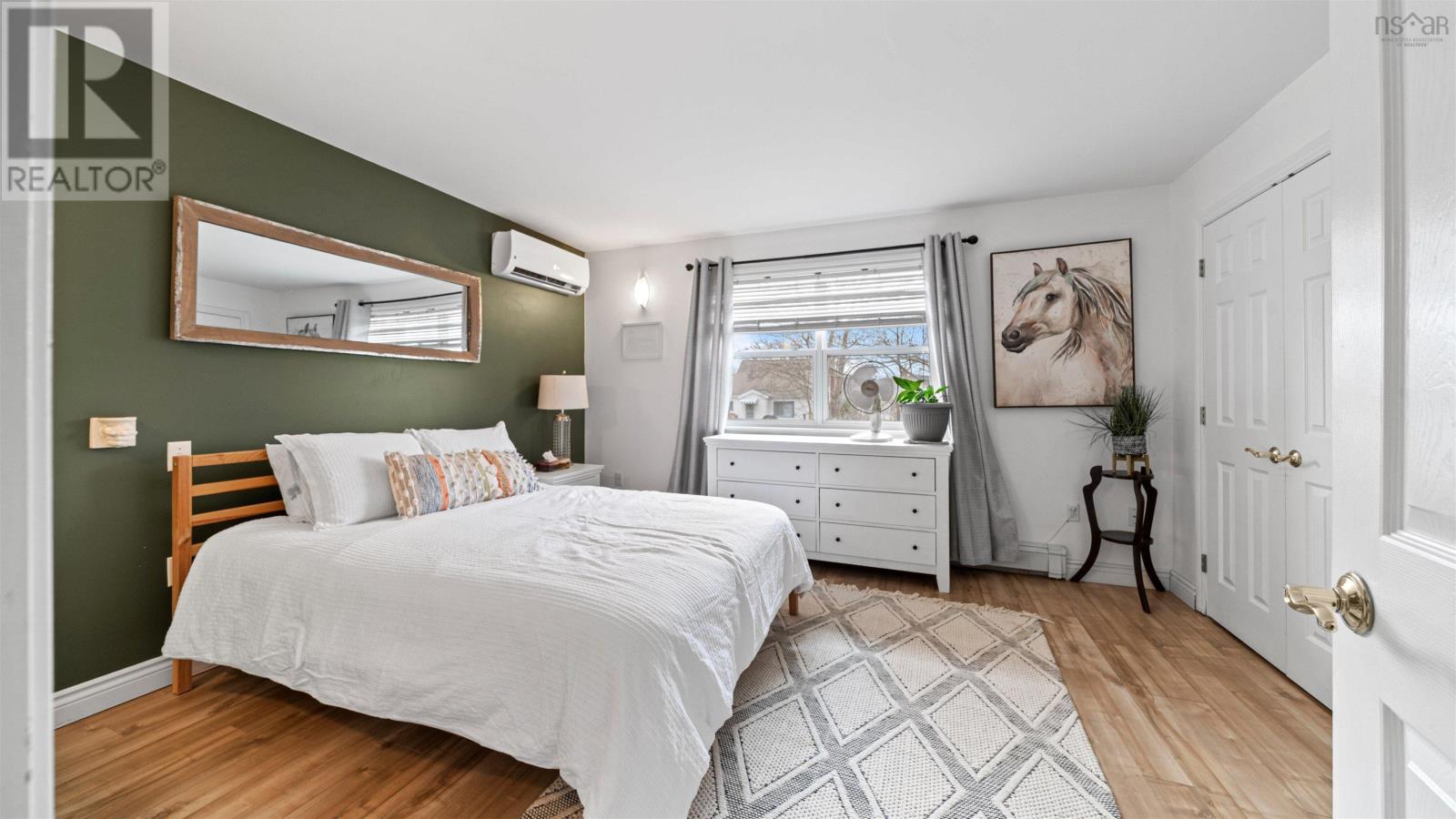 Property 5 of 44 of 45 Melrose Avenue