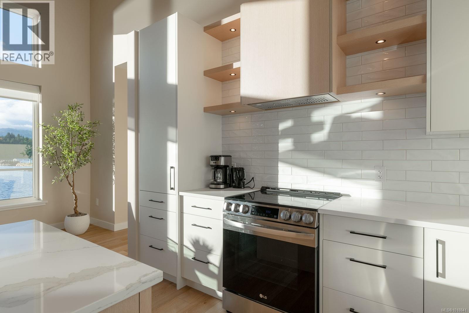 5496 DEEP BAY DR - 32