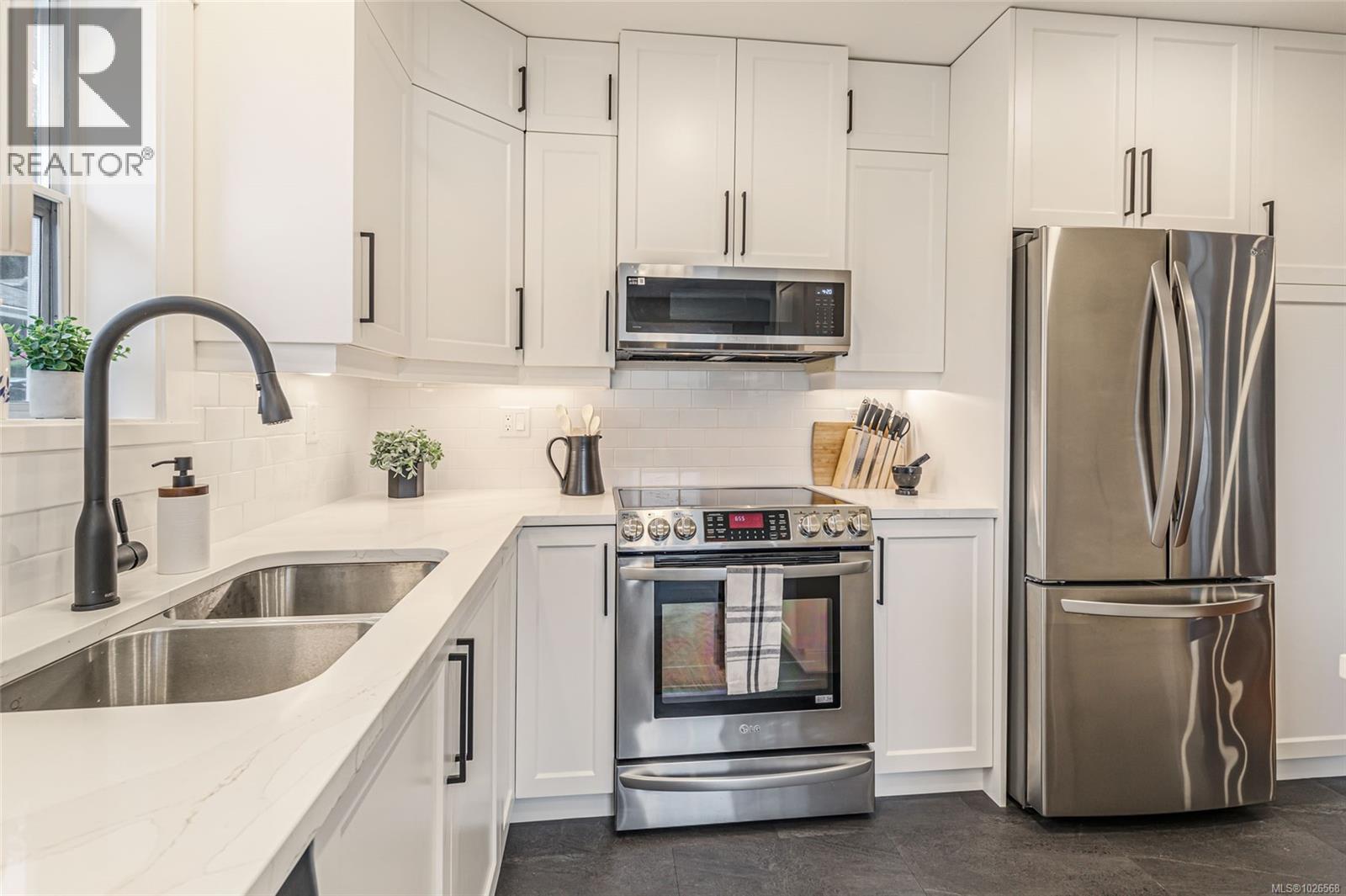 978 Highview Terr, Nanaimo