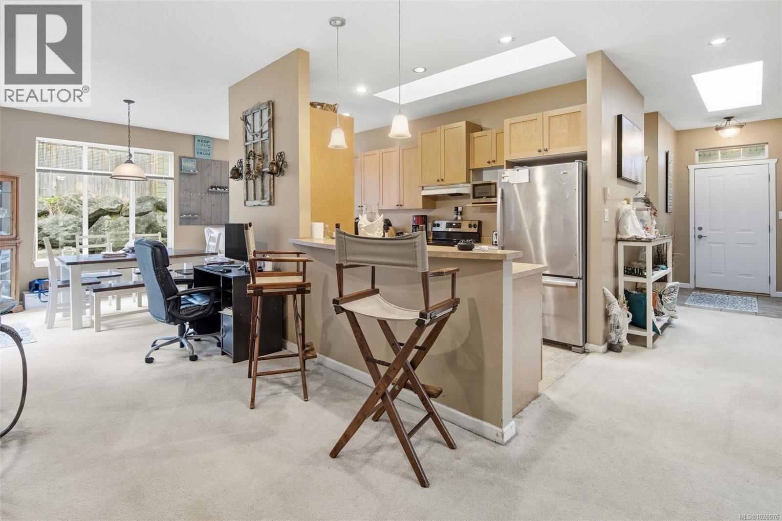  2398 Sunriver Way, Sooke