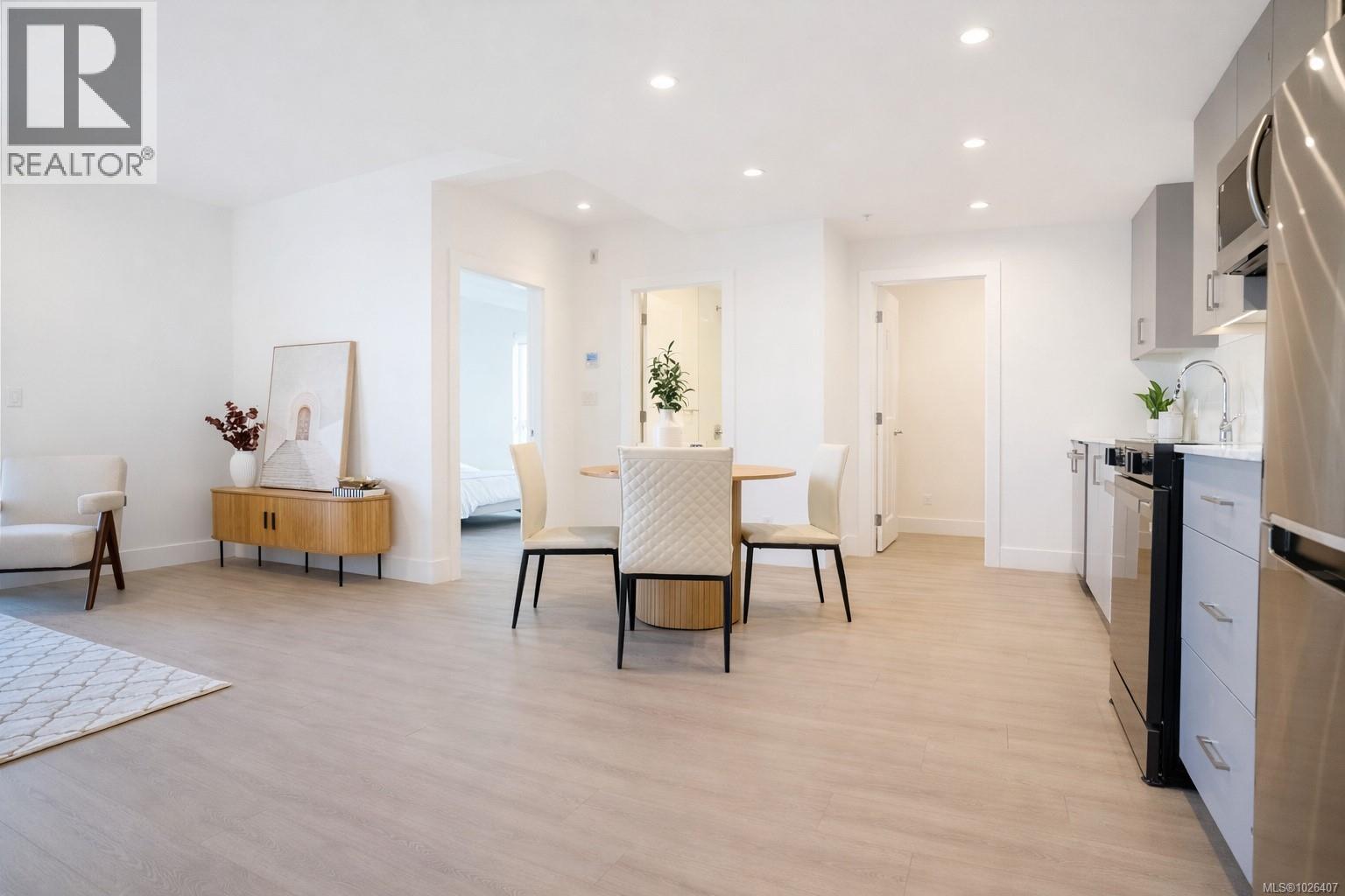 202 258 Helmcken Rd, View Royal