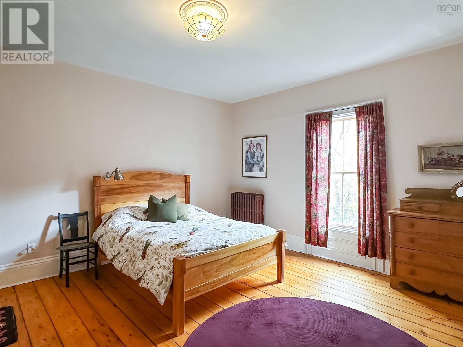 Property 25 of 48 of 525 Main Street