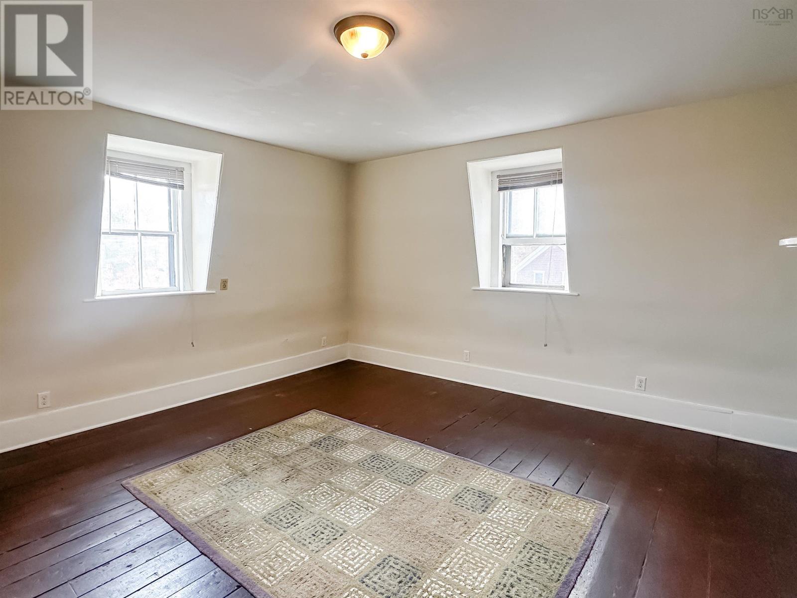 Property 36 of 48 of 525 Main Street