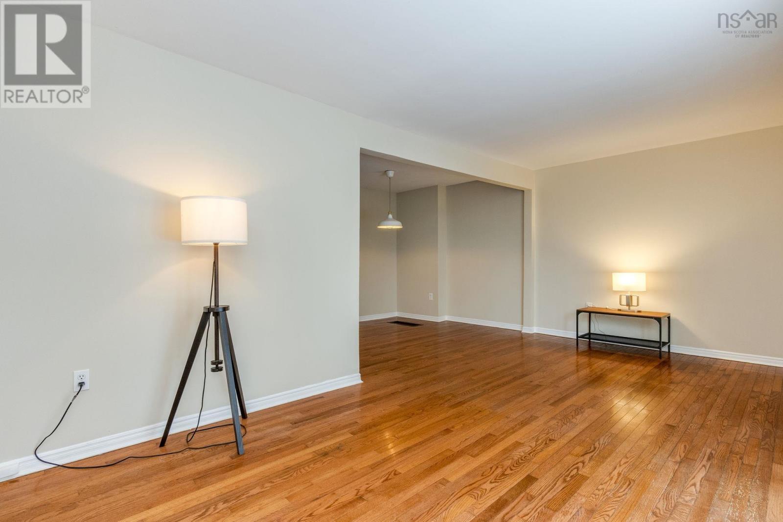 77 Forestside Crescent - Photo 5 of 38, Halifax, Nova Scotia