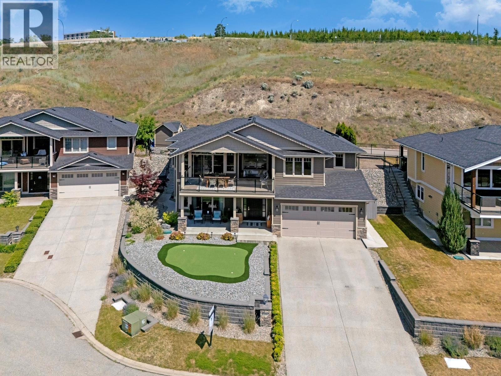 7229 Edgewater Place, Coldstream