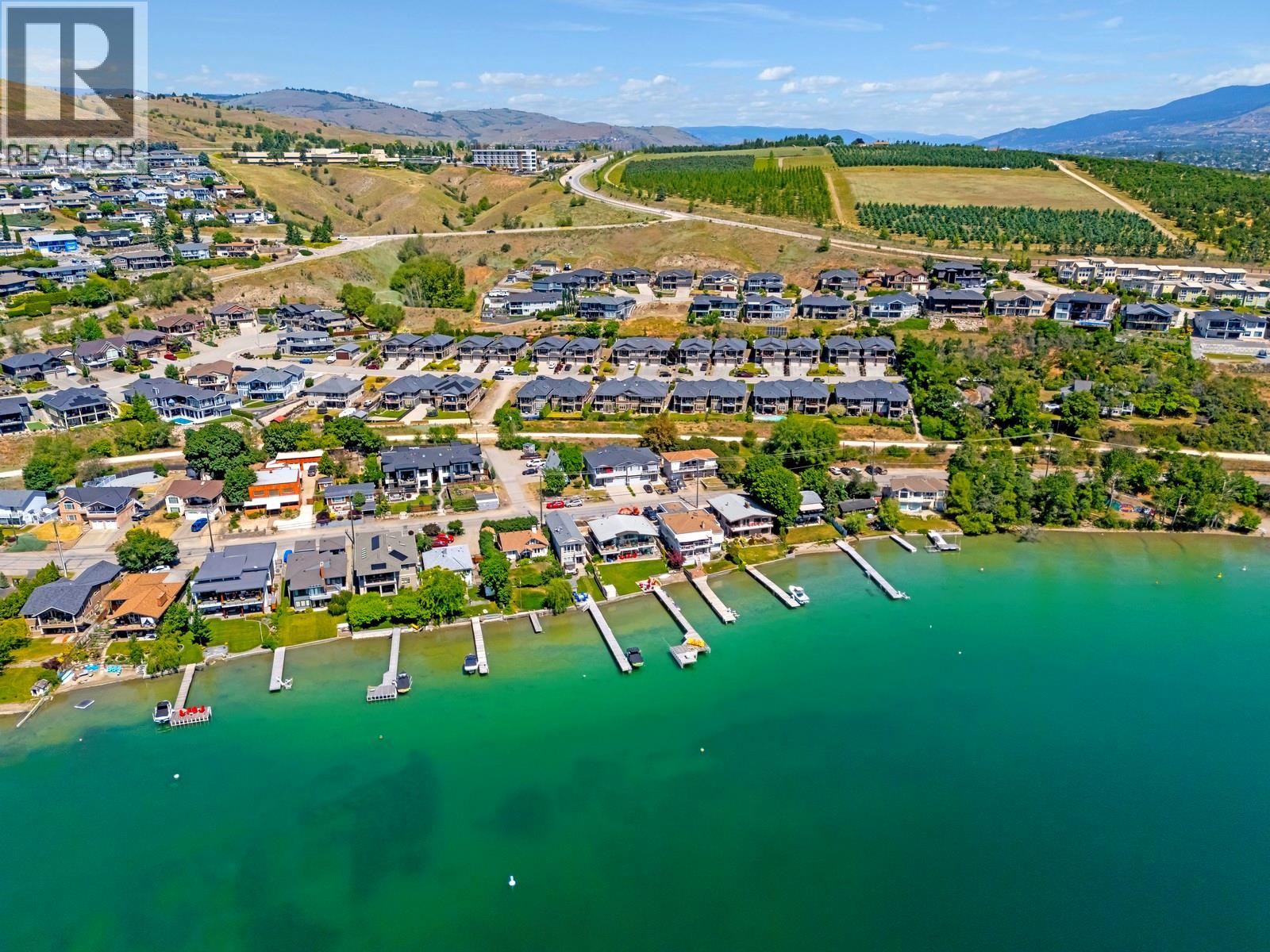 7229 Edgewater Place, Coldstream