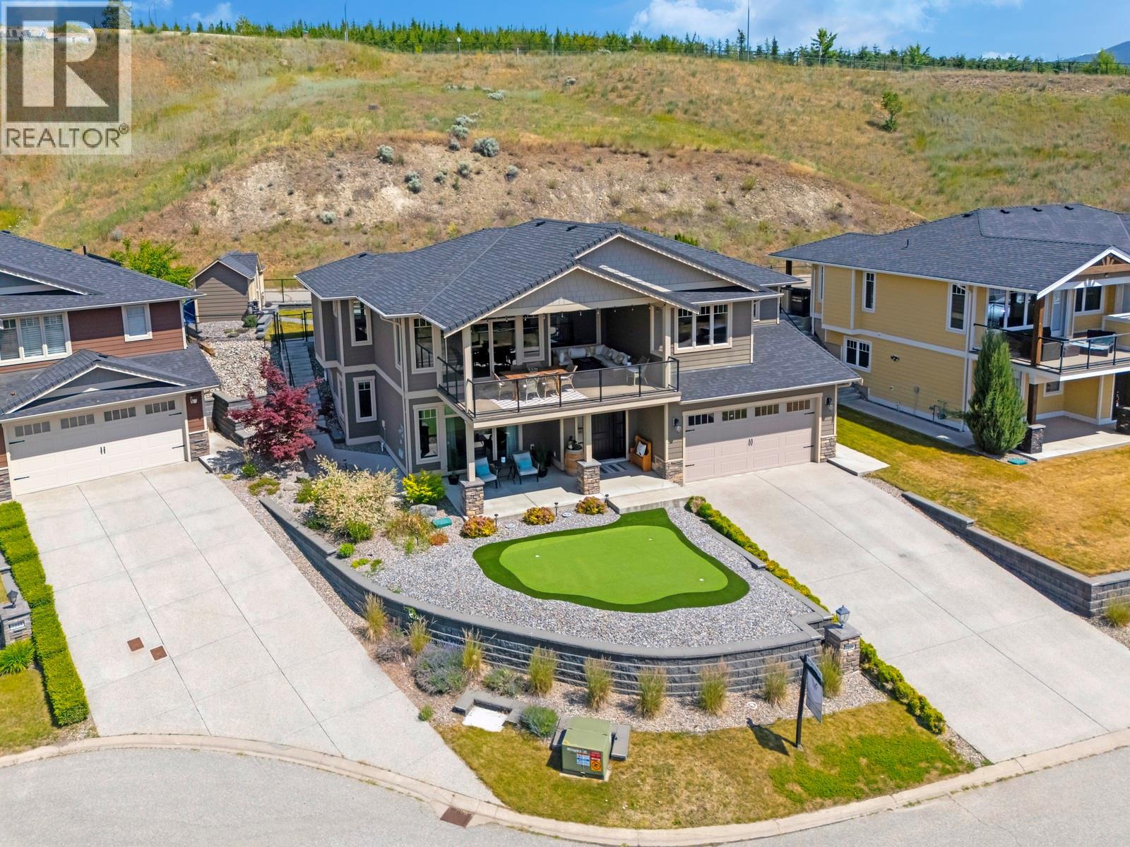 7229 Edgewater Place, Coldstream