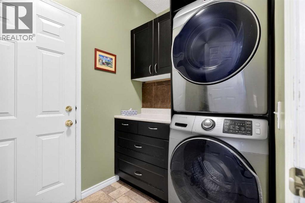 Single Family House for Sale in  Chaparral Drive SE Chaparral Calgary 