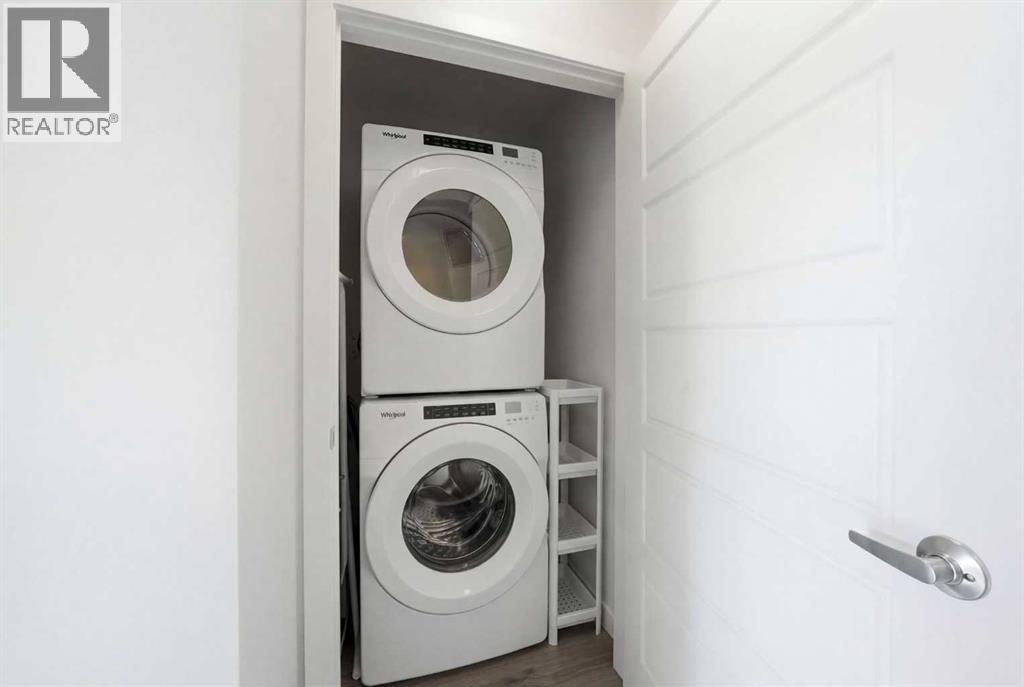 Single Family House for Sale in  Evanscrest Manor NW Evanston Calgary 