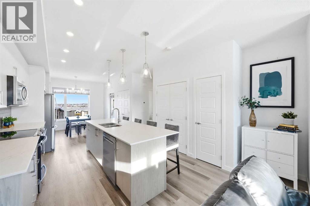 Single Family House for Sale in  Evanscrest Manor NW Evanston Calgary 