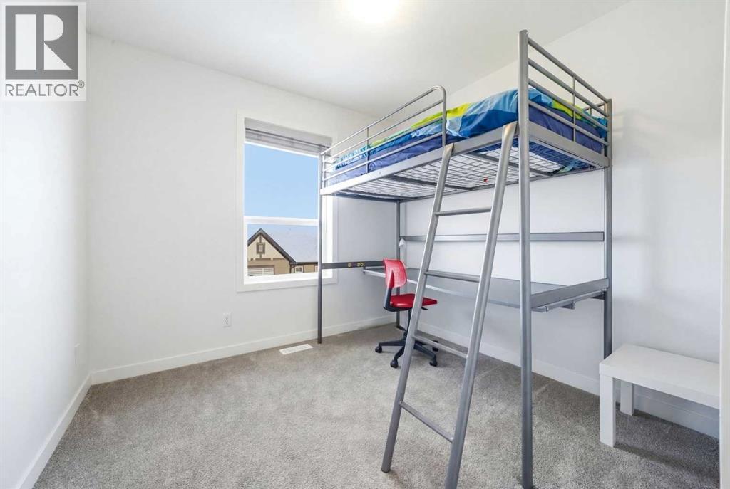 Single Family House for Sale in  Evanscrest Manor NW Evanston Calgary 