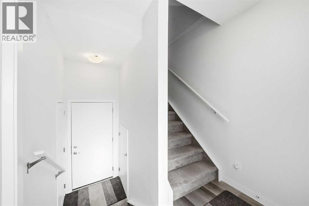 Single Family House for Sale in  Evanscrest Manor NW Evanston Calgary 