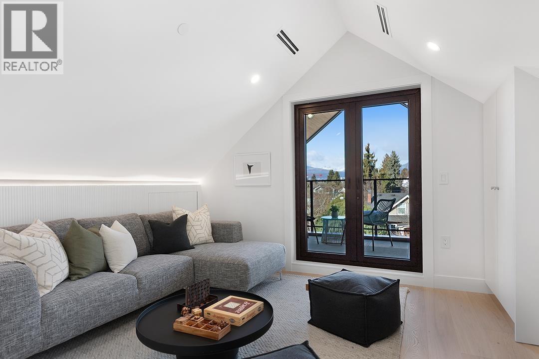 396 W 21 AVENUE, Vancouver