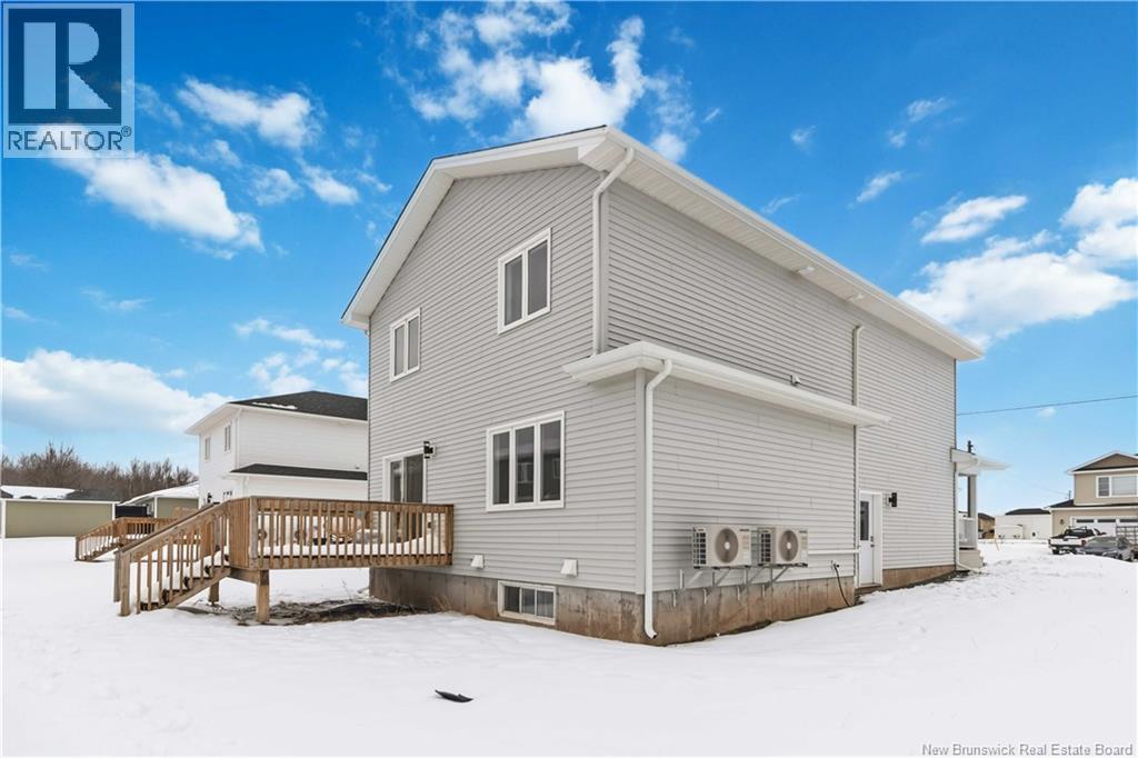 199 Runneymeade Road - 46