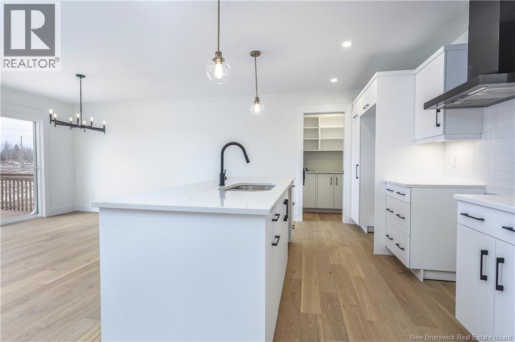 199 Runneymeade Road - 7
