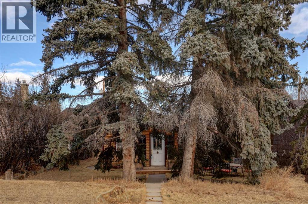 6424 32 Avenue NW, Calgary, Alberta