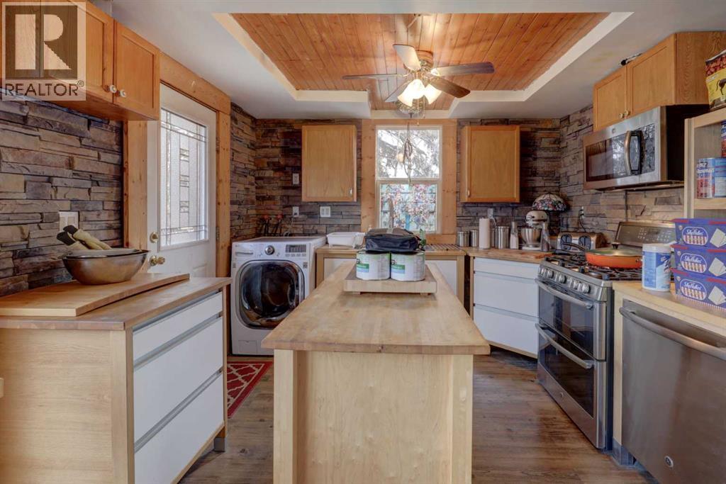 Single Family House Bungalow for Sale in   Avenue NW Bowness Calgary 