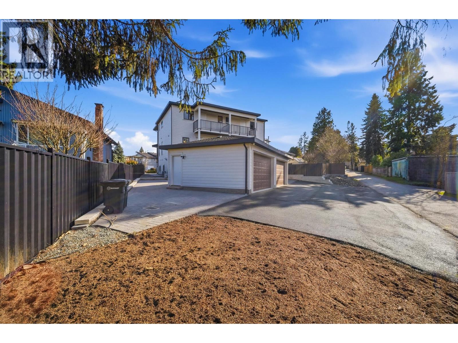 1 6139 ASHWORTH AVENUE, Burnaby
