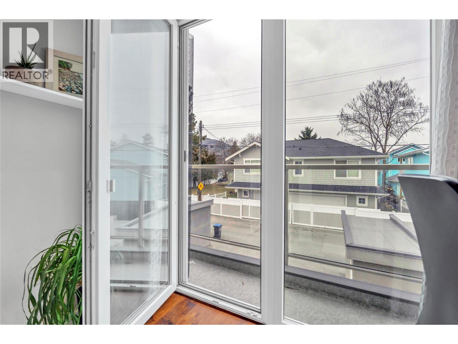 707 CHURCHILL Avenue Unit# 102, Penticton