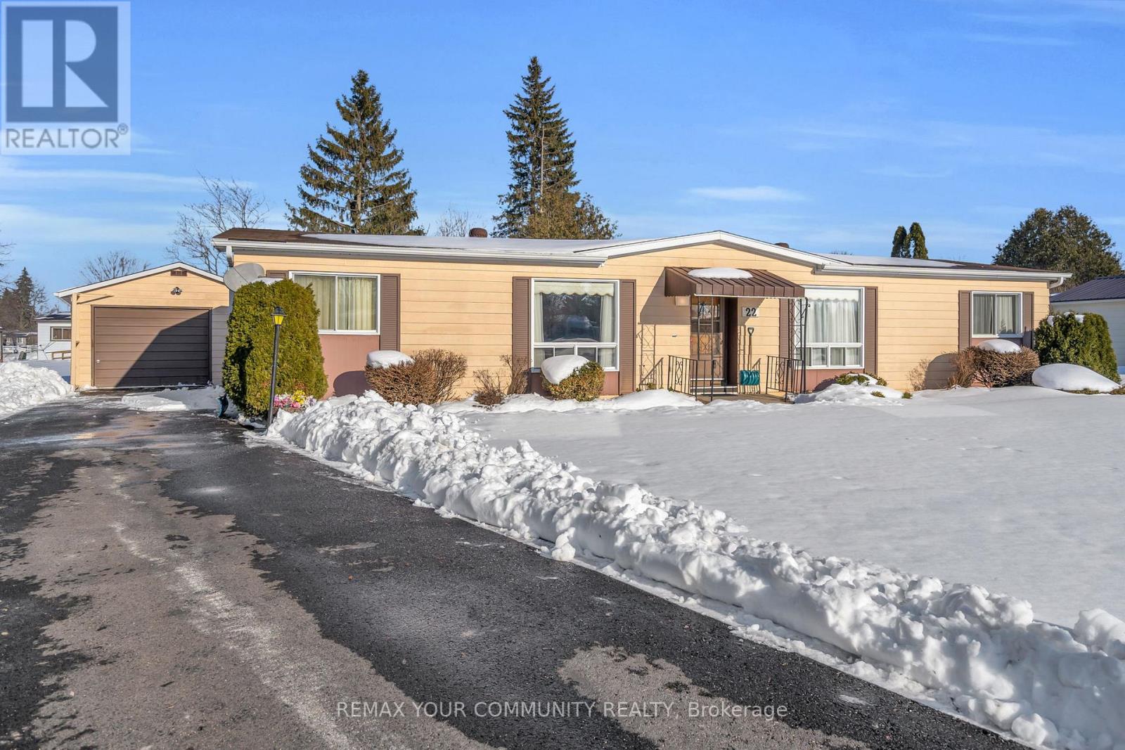 22 EMERY COURT - 1