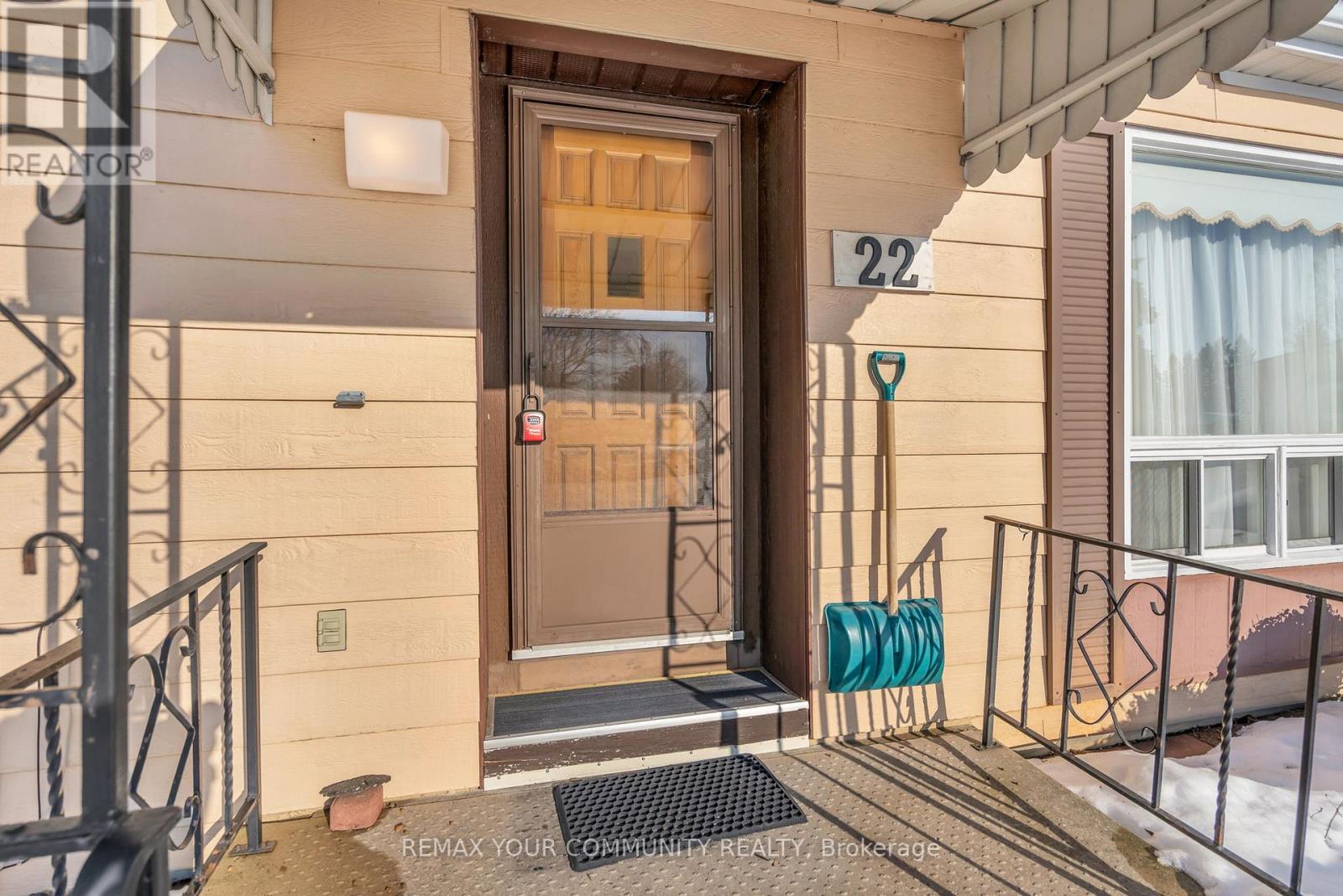 22 EMERY COURT - 10