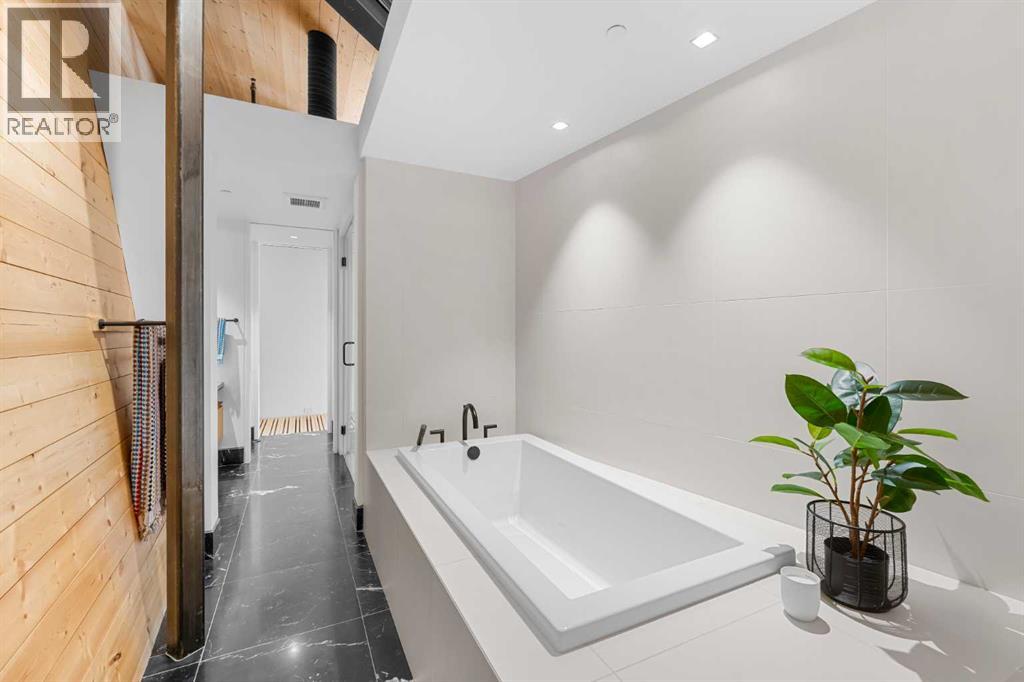 Single Family House for Sale in  Montreal Avenue SW Upper Mount Royal Calgary 