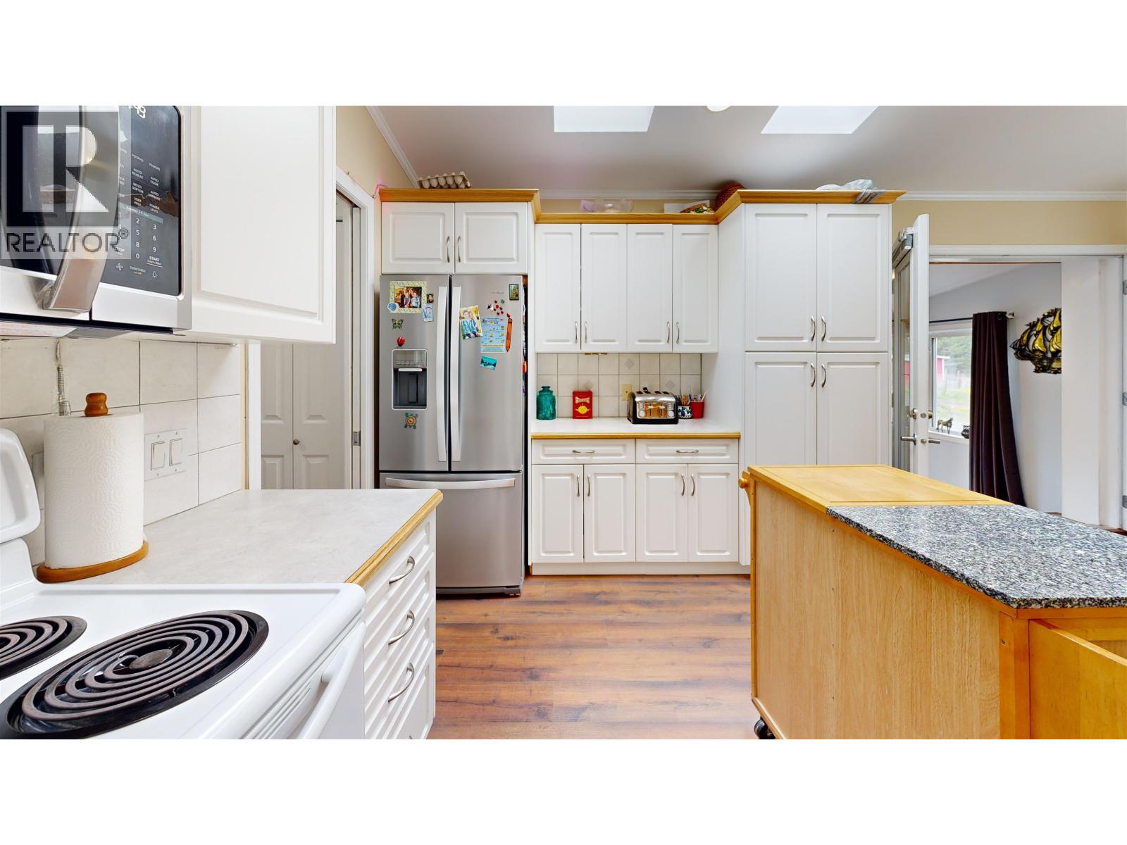 7028 N NETHERLAND ROAD, Lone Butte