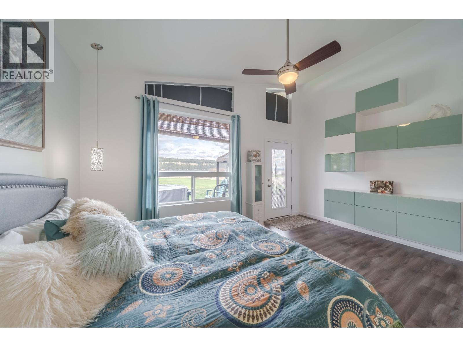 6199 HUNT ROAD - 14