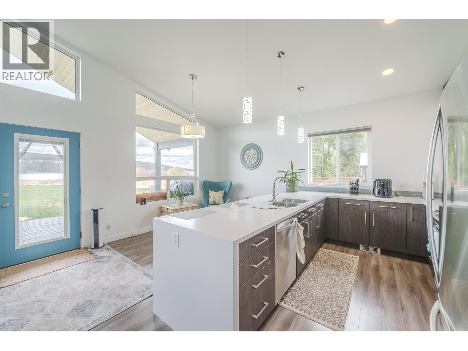 6199 HUNT ROAD - 7